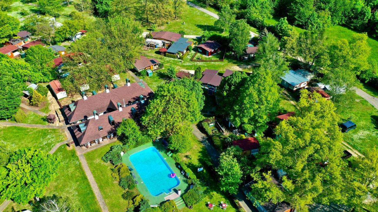 Romantik Camping Es Panzio Bük Exteriör bild
